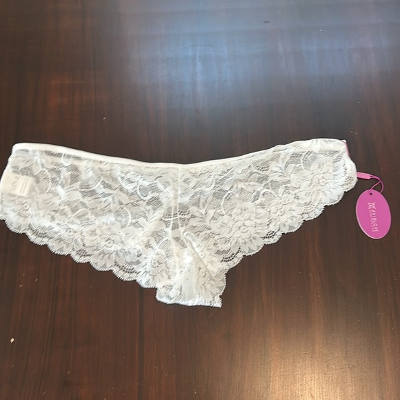 Avidlove White V-Neck Lace Mesh Teddy BabyDoll Open Back w/ Panty Lingerie NWT - Picture 4 of 13